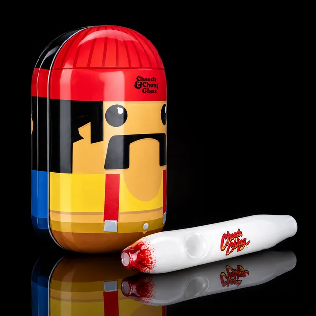 Cheech & Chong Labrador Hand Pipe 6" in Tin CC2041